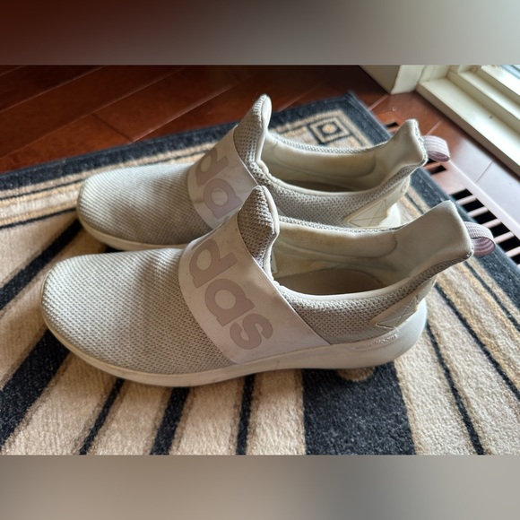 Slip on Adidas Running shoes - Picture 4 of 9